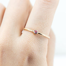 Load image into Gallery viewer, Golden Sapphire Polaris