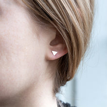 Load image into Gallery viewer, Golden Vega